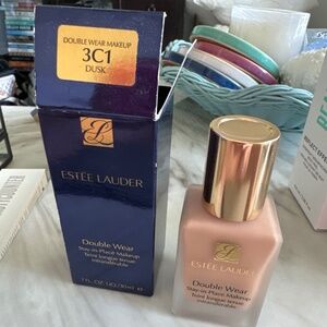 Estée Lauder Double Wear Foundation  - NWT - 3C1